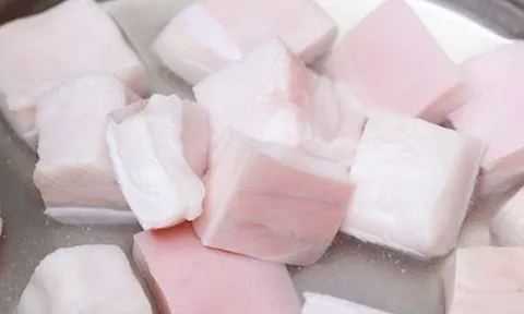 4 thực phẩm màu trắng không nên ăn nhiều kẻo hại sức khỏe