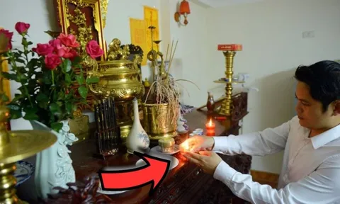4 thứ cần hạ gấp khỏi bàn thờ sau Rằm tháng Chạp, giữ lại Tiền của lao đao