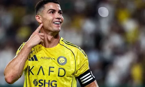 MU thờ ơ với tin đồn tái hợp Ronaldo lần 3