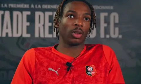 Jacquet sáng suốt chọn Liverpool thay vì Chelsea