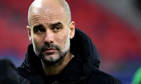 Pep Guardiola châm biếm mức chi tiêu ròng của Man City