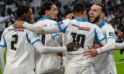 Greenwood rực sáng giúp Marseille đè bẹp Rennes