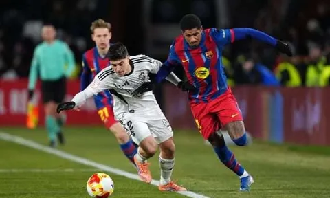 Rashford sánh ngang Lamine Yamal sau trận thắng Albacete