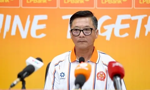 Khoa Ngô ghi điểm với HLV Lê Huỳnh Đức trong ngày ra mắt