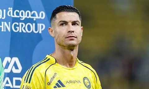 Mâu thuẫn với giới chủ, Ronaldo bỏ trận thứ hai liên tiếp