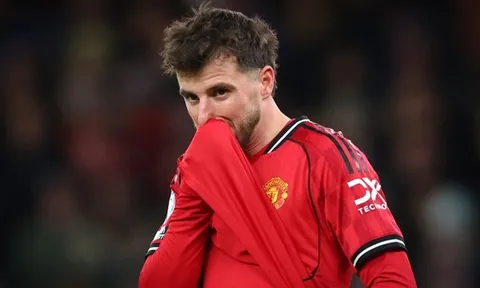 Amorim suýt khiến MU mất Mainoo vì ưu ái Mason Mount