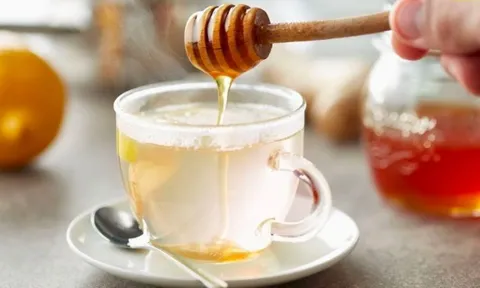 Thường xuyên uống nước ấm mật ong vào buổi sáng, cơ thể có 5 thay đổi lớn