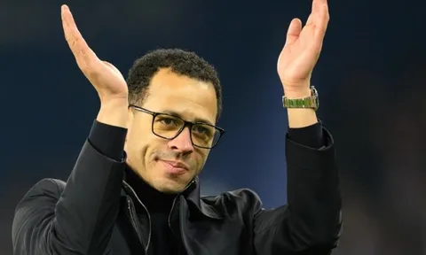 Liam Rosenior sắp áp sát kỷ lục thắng liên tiếp của Enzo Maresca