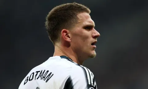 Liverpool nhắm Sven Botman thay thế Ibrahima Konate