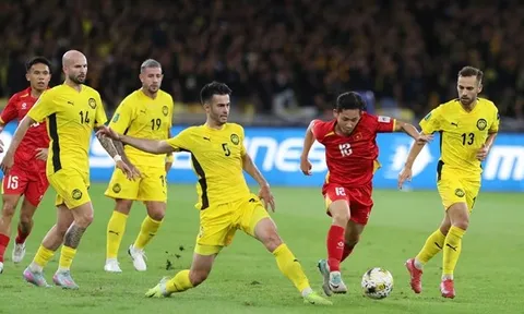 Bảy cầu thủ nhập tịch Malaysia đứng trước nguy cơ bị tước hộ chiếu