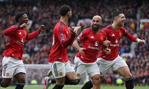 5 điểm nhấn MU 2-0 Tottenham: Phép màu Carrick, Kỷ lục của Bruno
