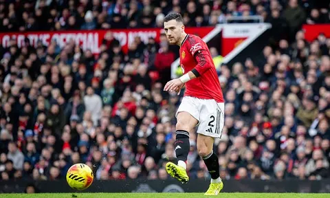Dalot lột xác ngoạn mục dưới thời Carrick