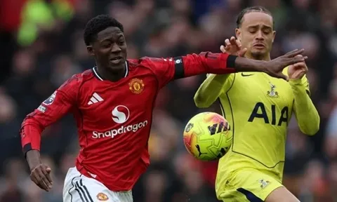 Berbatov ca ngợi tư duy chơi bóng của Mainoo