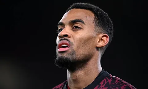 Gravenberch chỉ ra nghịch lý của Liverpool ở trận thua Man City