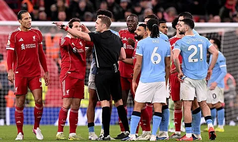 Liverpool vỡ vụn trước Man City và thực tế tàn khốc