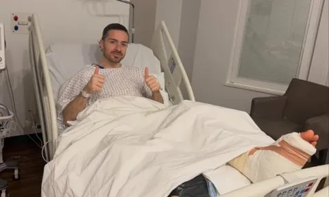 Grealish báo tin sau ca mổ, hẹn ngày tái xuất