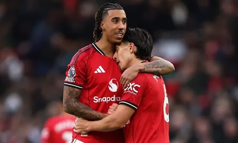Leny Yoro có thể là chìa khóa giúp Carrick vượt khó