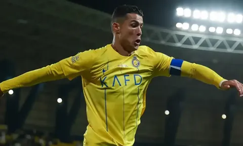 Ronaldo tái xuất trận Al Nassr đấu Al Fateh