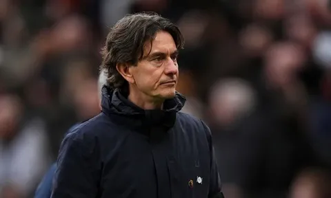 Thomas Frank ủng hộ CĐV Spurs hát tên Pochettino