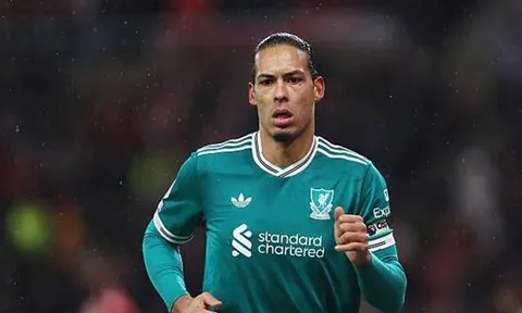 Chấm điểm Liverpool: Van Dijk rực sáng; Salah nhạt nhòa