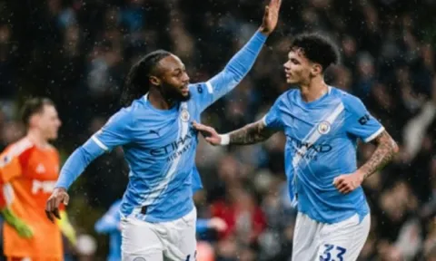 Semenyo ngóng Arsenal sẩy chân trước Brentford