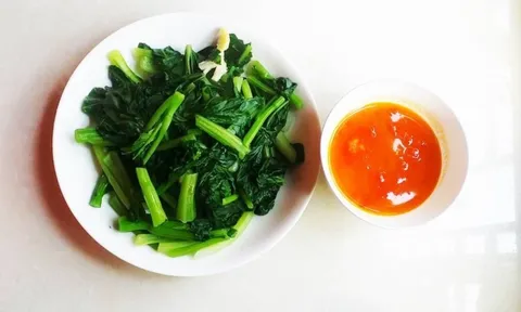 Loại rau ngày Tết dễ bị lãng quên nhưng tượng trưng cho gia đạo êm ấm cả năm