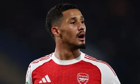 Arteta tiết lộ lý do Saliba vắng bóng trận hòa Brentford