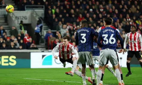 Arsenal nếm mùi "gậy ông đập lưng ông" trước Brentford