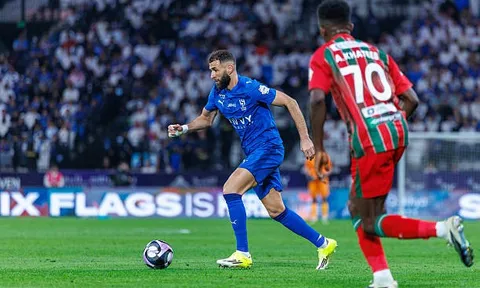 Benzema gây thất vọng, Al Hilal vẫn giữ vững ngôi đầu