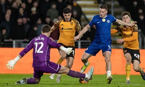 Liam Delap thừa nhận ngớ ngẩn sau pha ăn mừng hụt ở FA Cup
