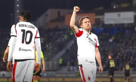 Hỏng penalty và mất người, Milan vẫn thắng Pisa nhờ Modric