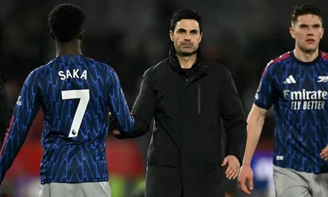 Nút thắt hiệp 1 đe dọa tham vọng vô địch của Arsenal