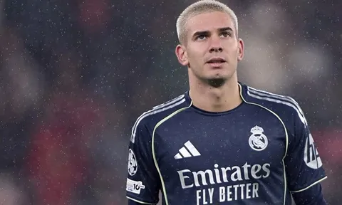 Đấu Sociedad, 2 sao Real Madrid đối mặt án treo giò