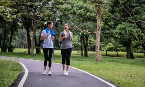 8 lợi ích tuyệt vời của việc đi bộ mỗi ngày