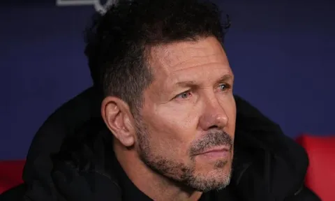 Roy Keane giục MU bổ nhiệm "quái kiệt" Diego Simeone