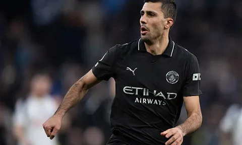 Pep Guardiola lên tiếng vụ Rodri bị FA sờ gáy