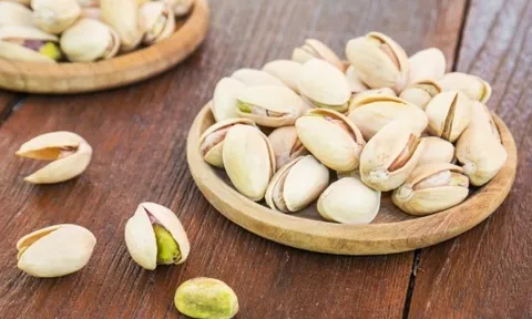 Tóc khỏe đẹp nhờ 7 loại hạt thường ăn ngày Tết