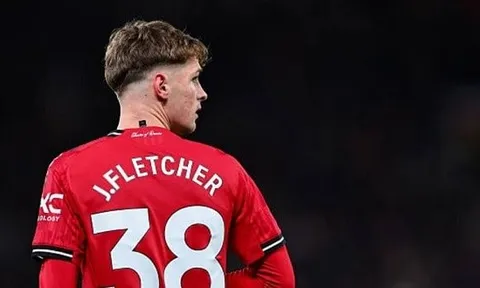 Lộ diện 10 thần đồng giúp Man Utd không cần mua thêm tiền vệ