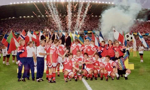 Lịch sử ĐT Đan Mạch: Từ 'Thùng thuốc nổ' đến cổ tích EURO 1992