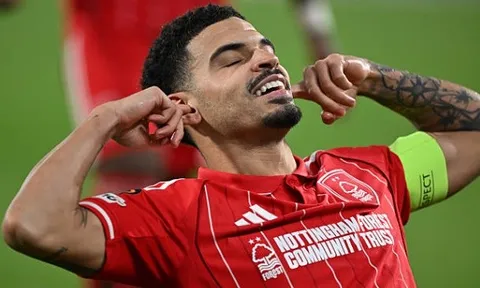 Nottingham thắng đậm, Gibbs-White tuyên bố sẵn sàng đấu Liverpool