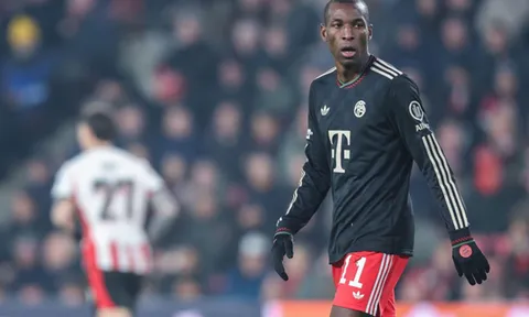 MU đại chiến Tottenham vụ Nicolas Jackson