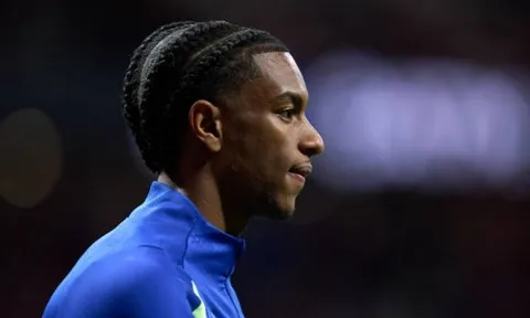 Bị Barca ép giá, M.U muốn đổi Rashford lấy Balde