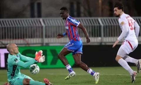 Crystal Palace trả giá đắt cho trận hòa tại Conference League