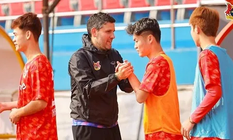 Các CLB V-League đồng loạt hội quân khai xuân mùng 4 Tết