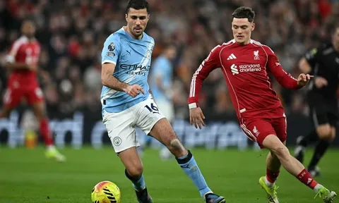 Pep thừa nhận sai lầm khi ép Rodri trở lại sớm