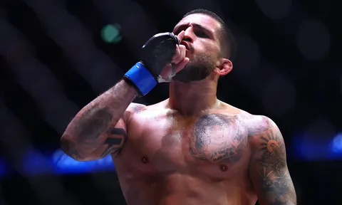 PFL chơi lớn: Dùng Sergio Pettis đối đầu trực diện UFC 327