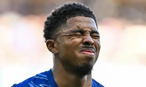 Chelsea mất Fofana ở đại chiến Arsenal vì thẻ đỏ