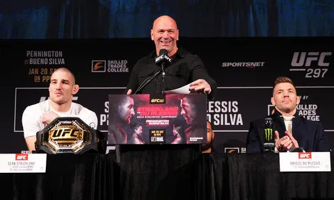 Sean Strickland và mặt tối 'tàn khốc' của UFC: 'Làm ở Walmart còn kiếm nhiều tiền hơn'