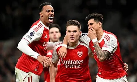 Cú đúp vào lưới Tottenham khẳng định đẳng cấp của Gyokeres