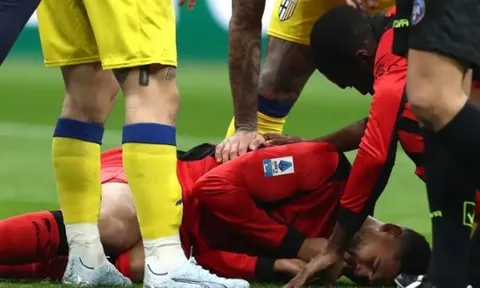 Loftus-Cheek gãy xương hàm và phải phẫu thuật khẩn cấp